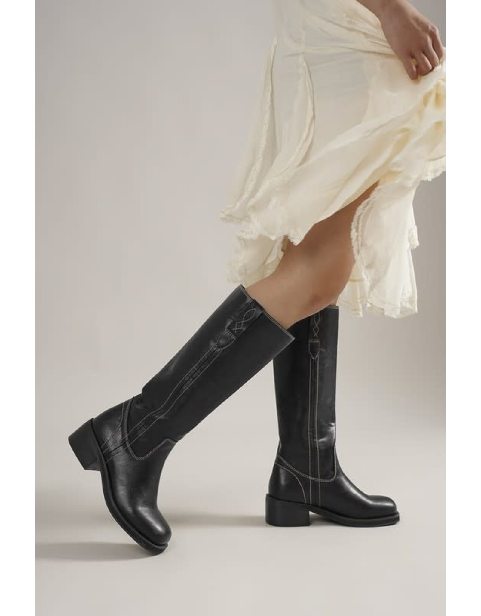 Beast Mills 09 Classic Boot (Black)