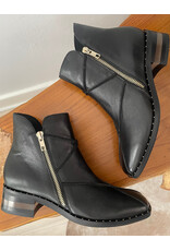 Django and Juliette Django & Juliette - Foshan (Black Leather)