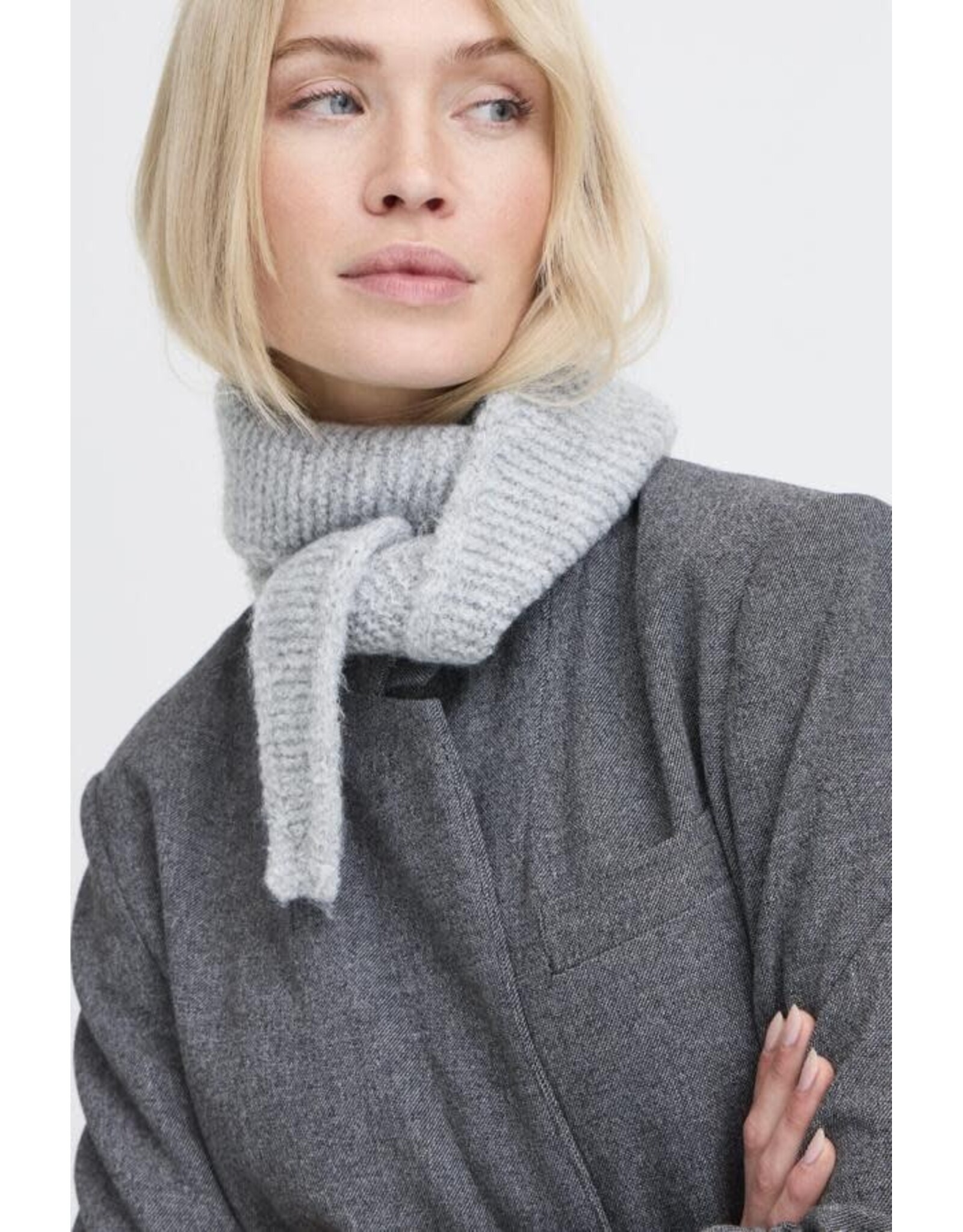 b.young b.young - Valma Narrow Scarf (Light Grey)