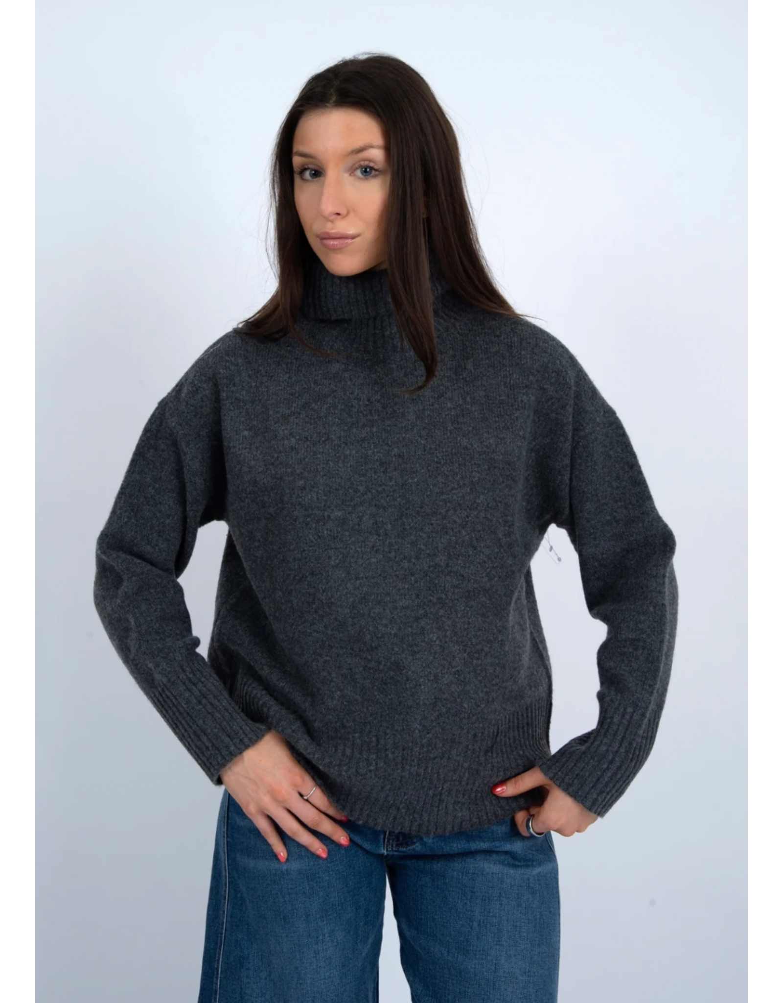 RD Style RD Style - Lucelita Turtleneck Pullover (Coal)