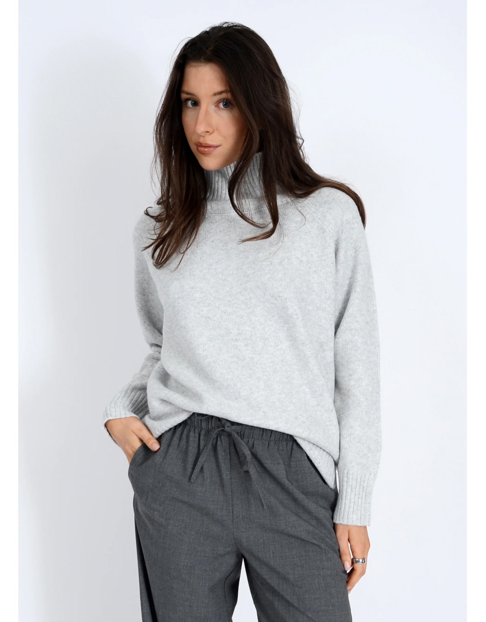 RD Style RD Style - Anthousa Mock Neck Pullover (Dove Grey)