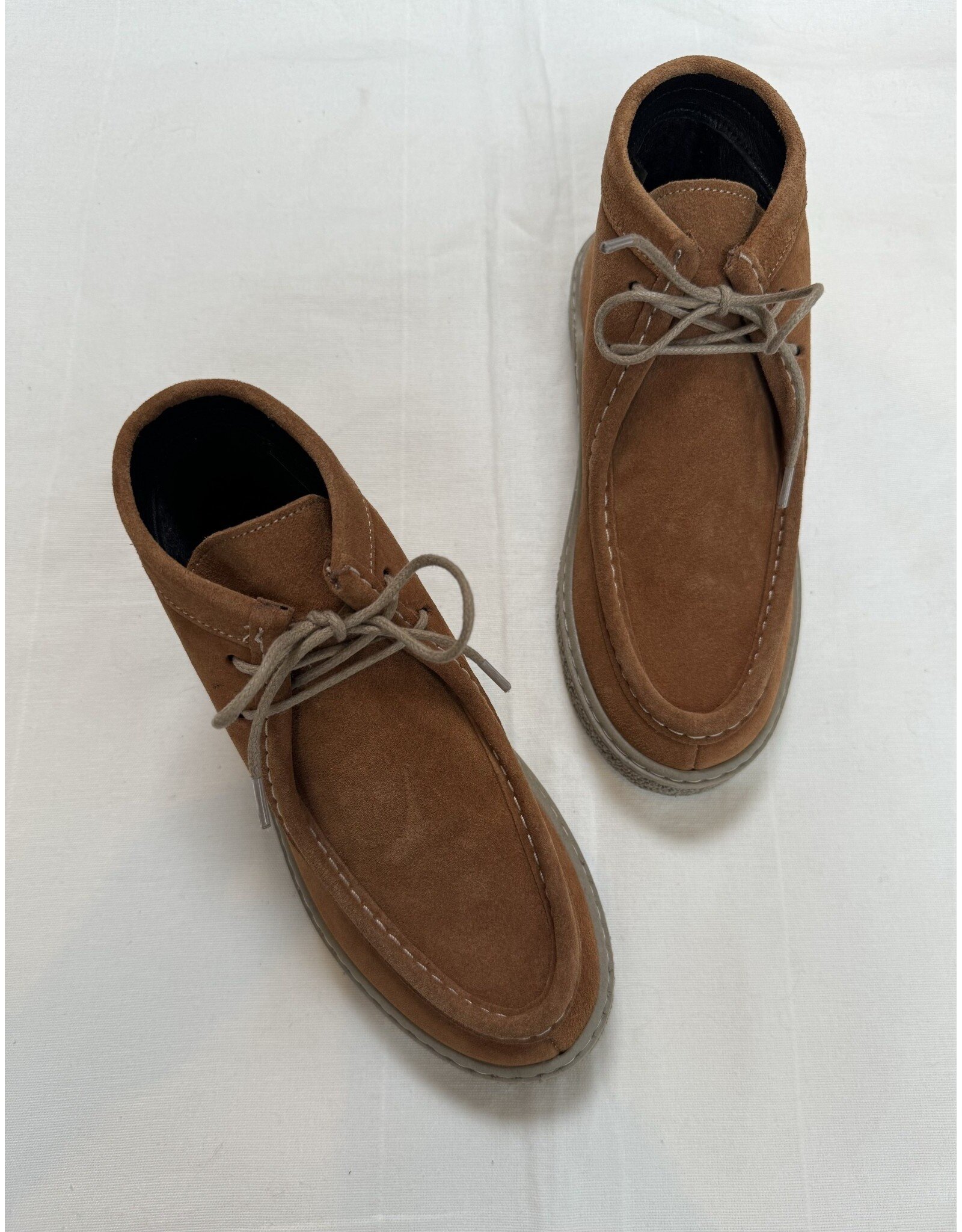 Tyche Tyche - Moody (Tobacco Suede)