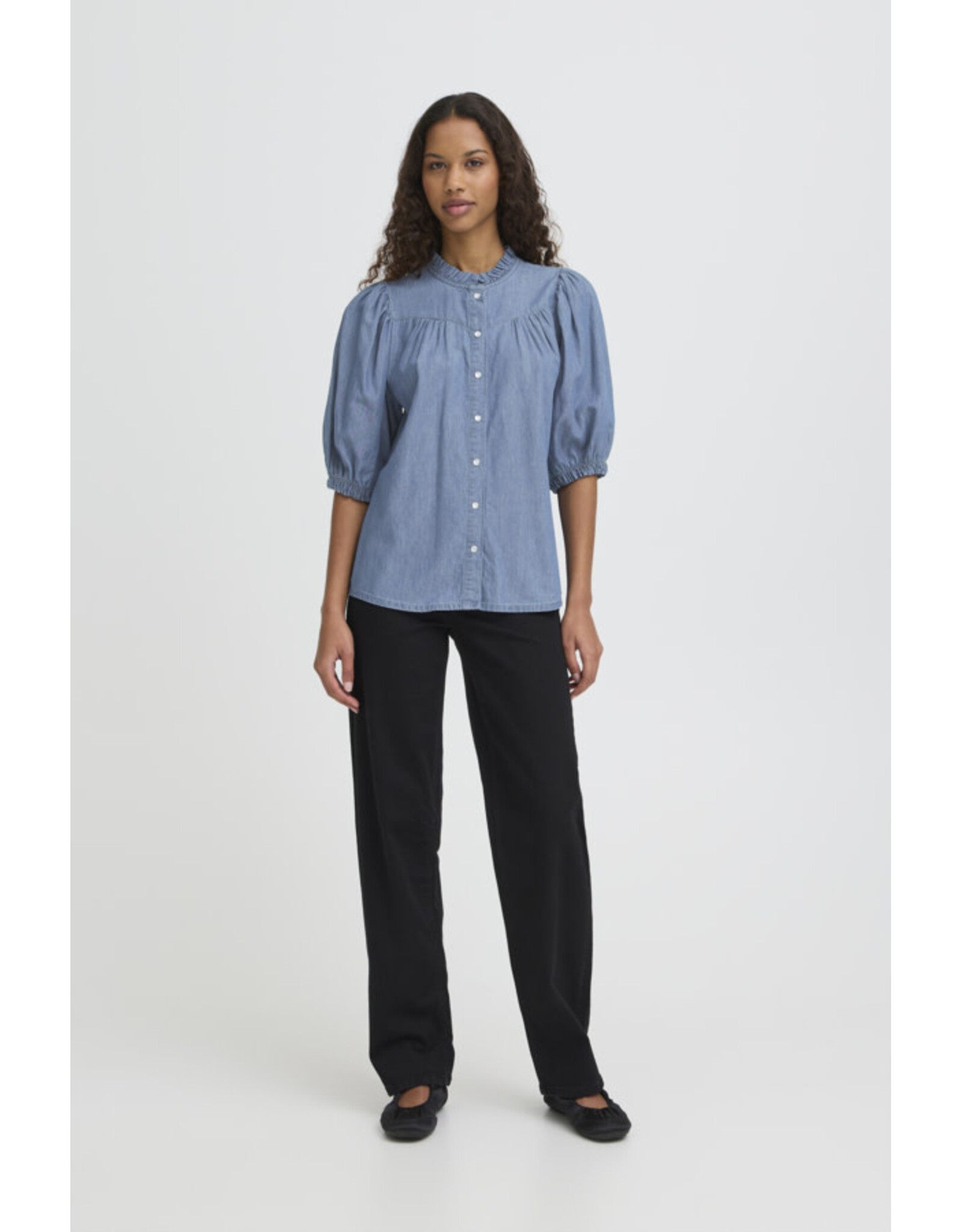 ICHI ICHI - Ancey Chambray Button Up Top (Washed Medium Blue)