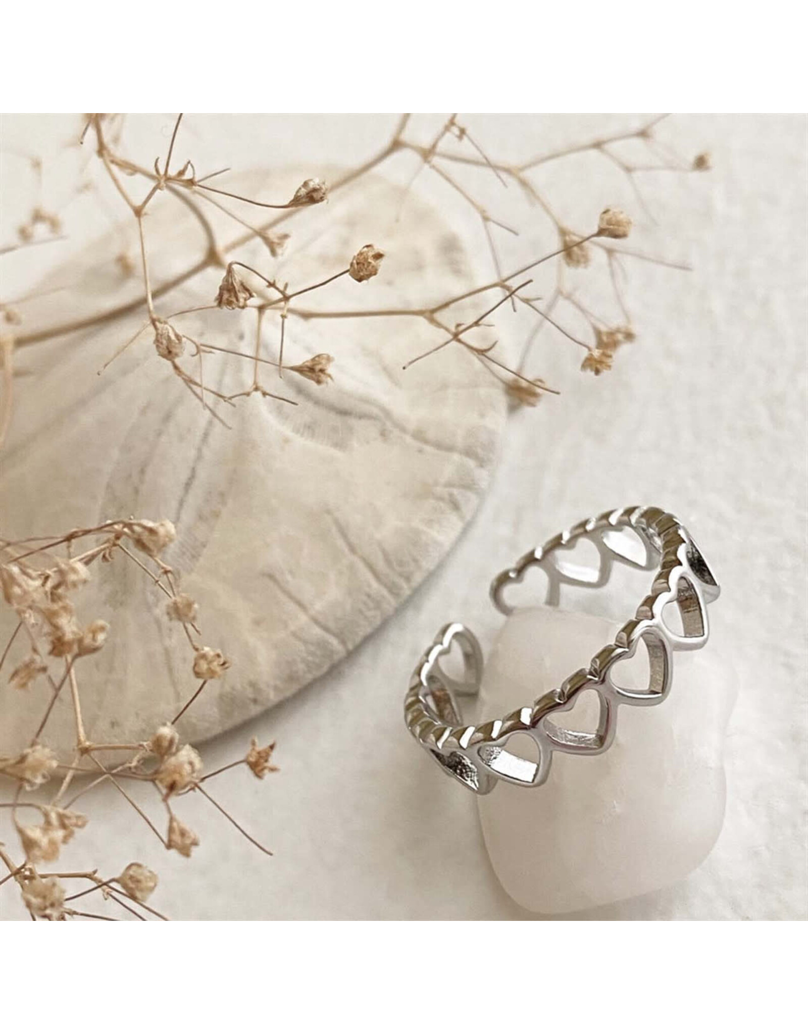 Pika & Bear Pika & Bear - "Love Bites" Heart Chain Ring