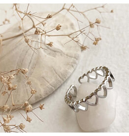 Pika & Bear Pika & Bear - "Love Bites" Heart Chain Ring