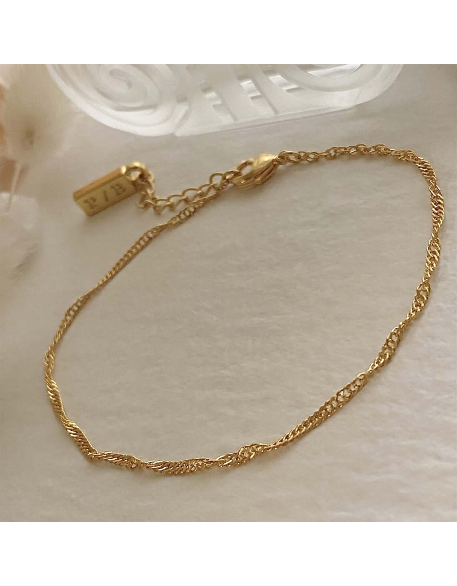 Pika & Bear Pika & Bear - "DNA" Intricate DNA Chain Bracelet