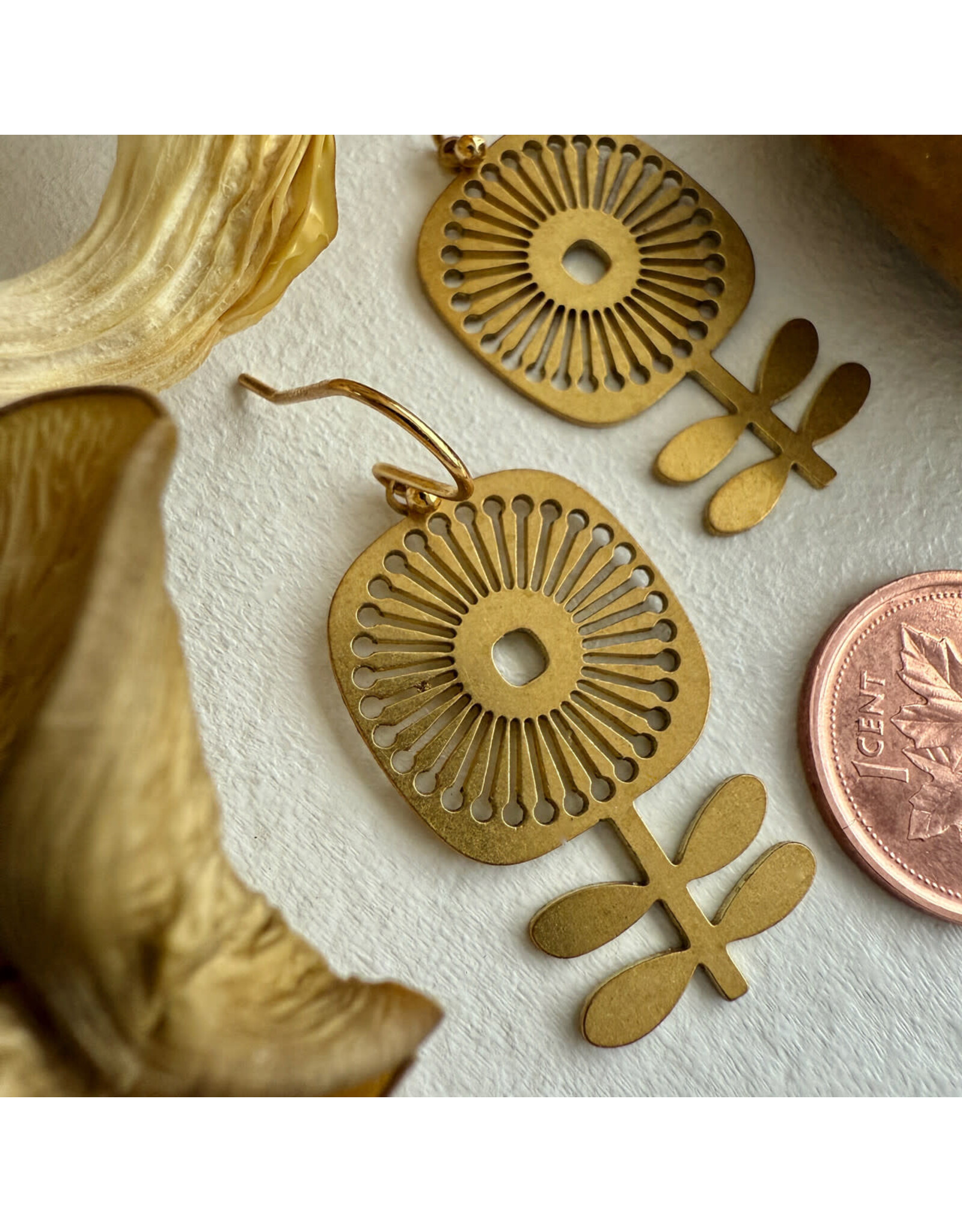 Pika & Bear Pika & Bear - "Blómi" Floral Design Drop Earrings