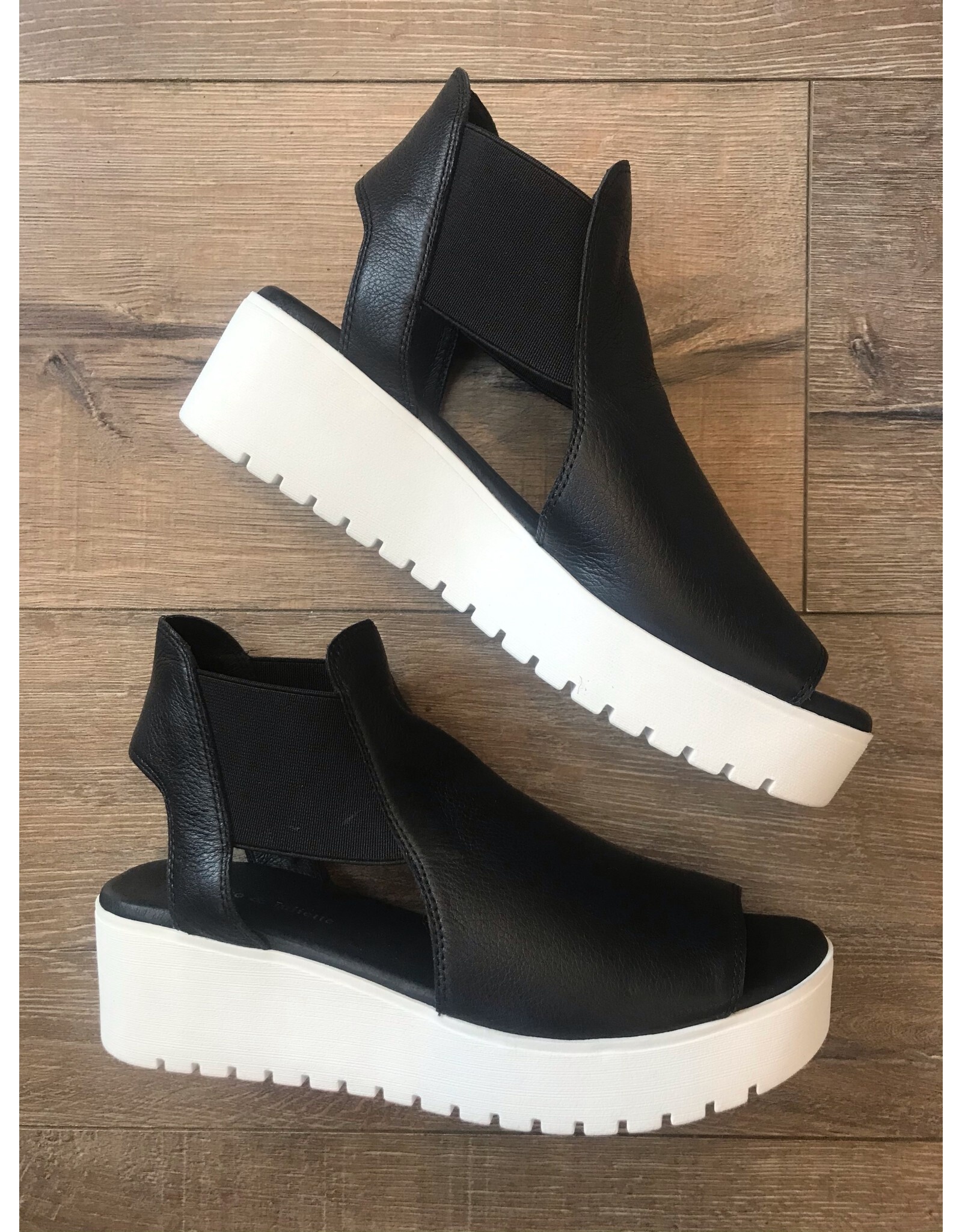 Django and Juliette Django & Juliette - Ozie (black / white sole)