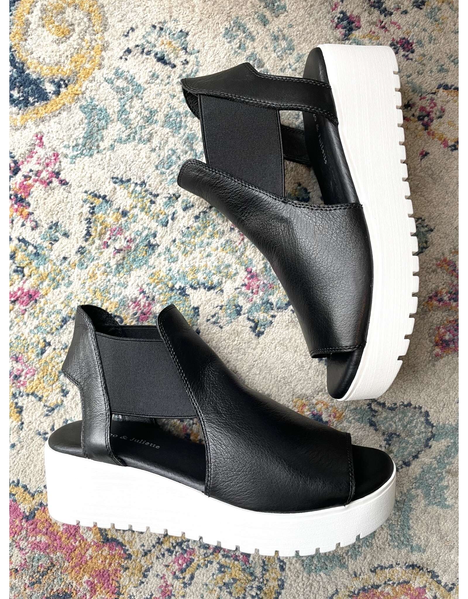 Django and Juliette Django & Juliette - Ozie (black / white sole)