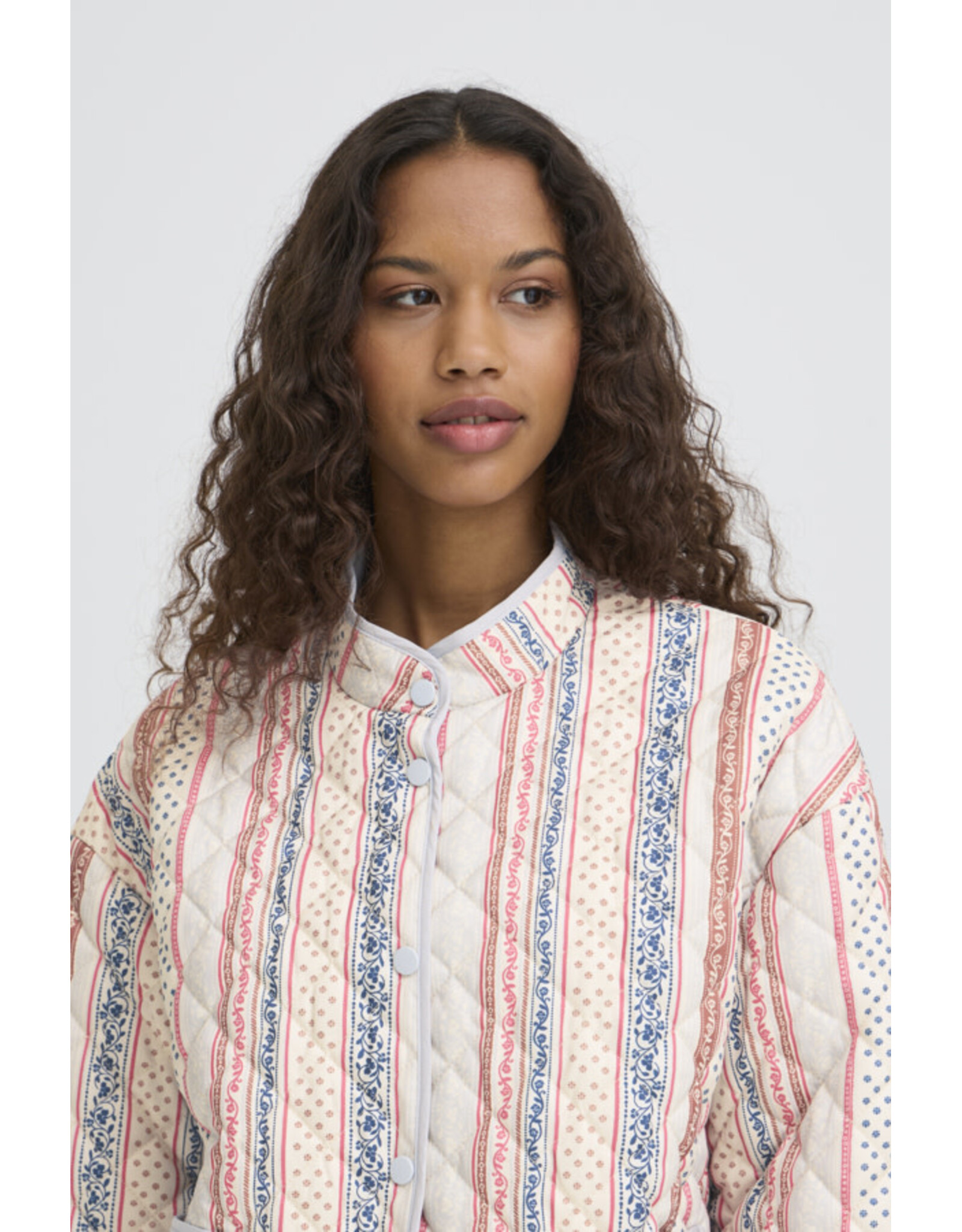 ICHI ICHI - Livanta Quilted Jacket (Teaberry)