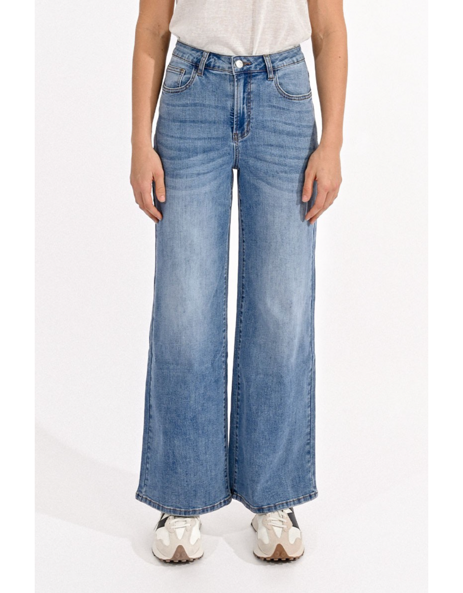 Molly Bracken Molly Bracken - High Waisted Wide leg jeans (Denim Blue)