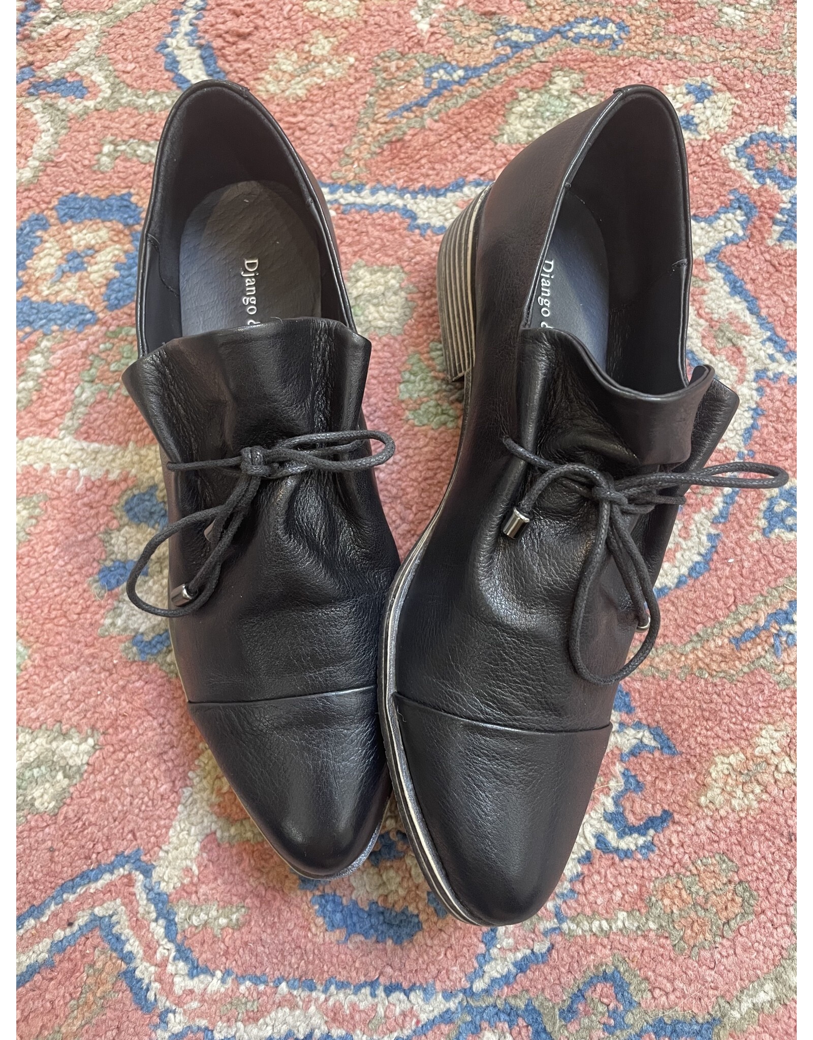 Django and Juliette Django & Juliette - Kotty (Black Leather)