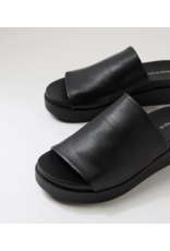 Django and Juliette Django & Juliette - Soffia (Black Tumble Leather - Black Sole)