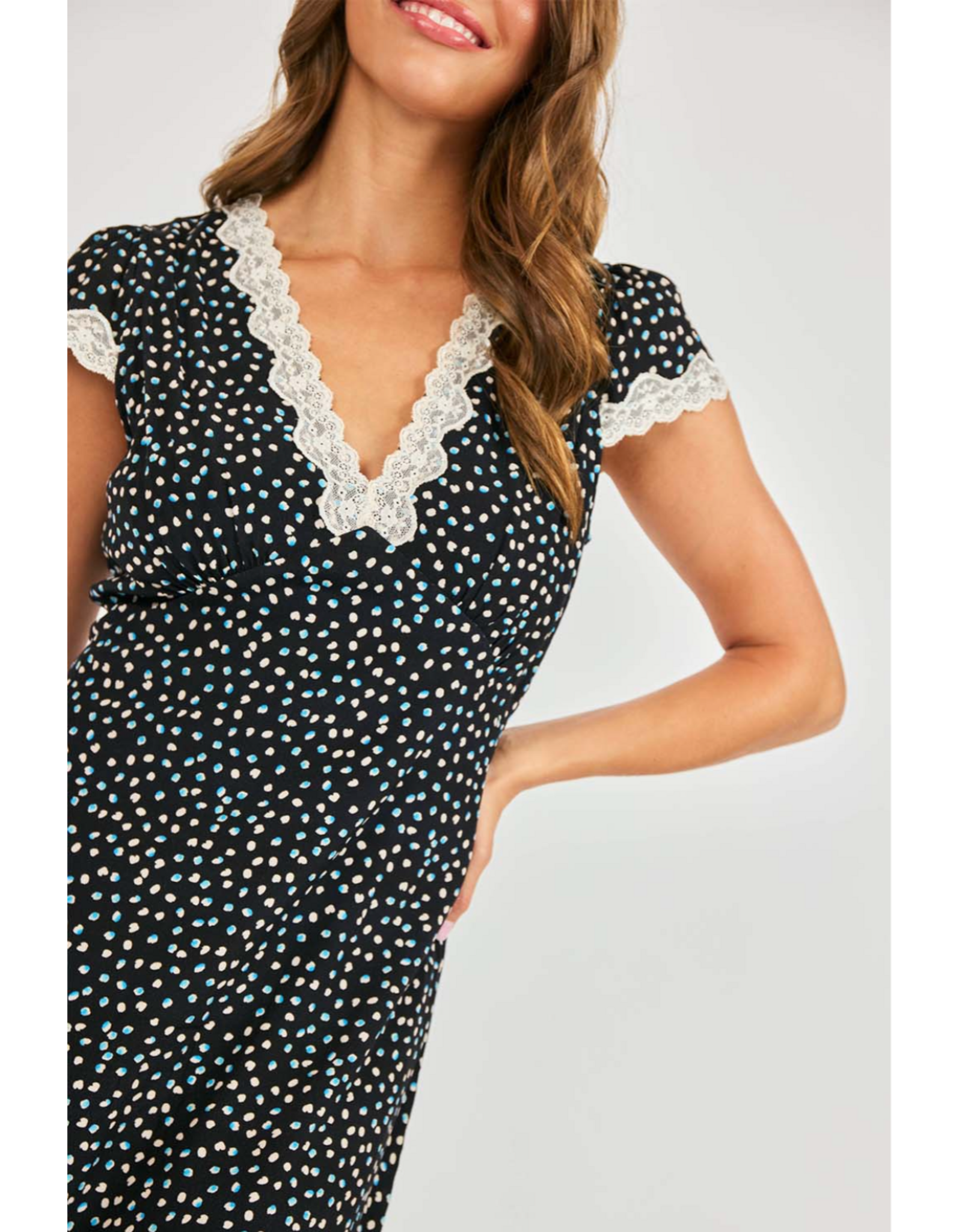 Sadie & Sage Sadie & Sage - New Romance Midi Dress (Midnight)