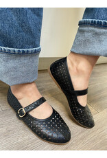 Bueno Bueno - Kehlani Perforated Mary Jane Flat (Black)