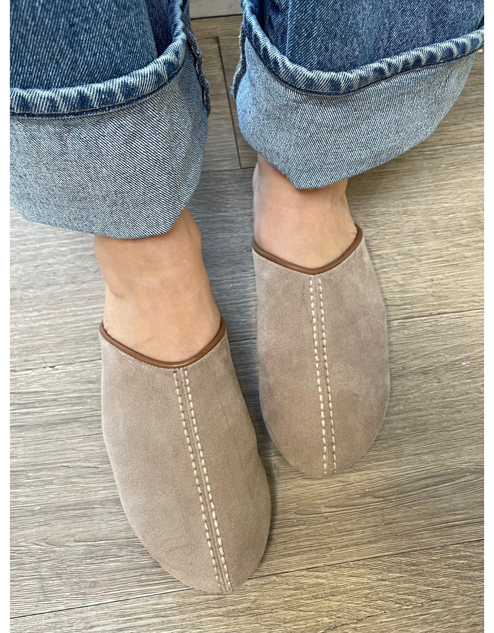 Bueno Bueno - Andrea Mule (Grey)