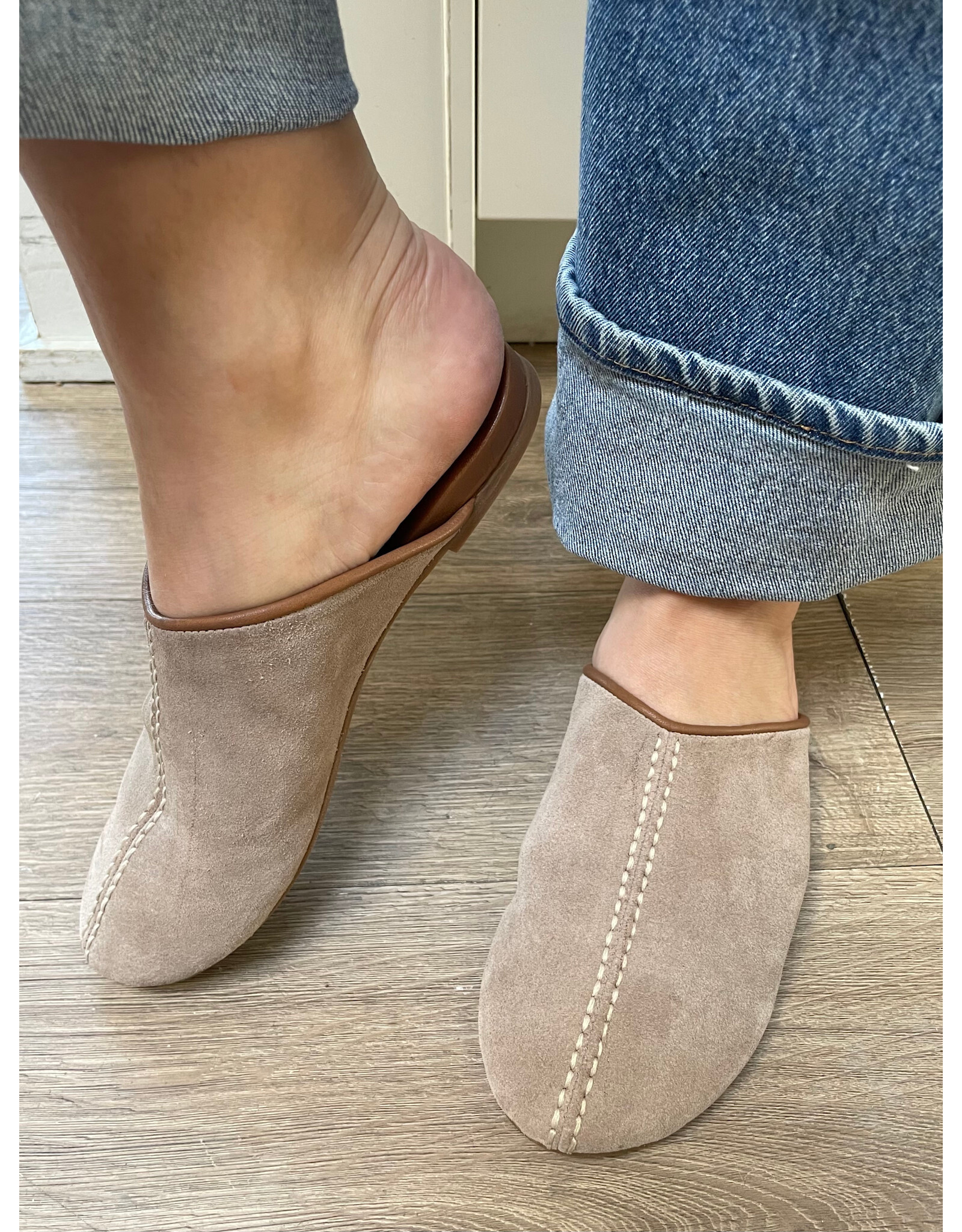 Bueno Bueno - Andrea Mule (Grey)