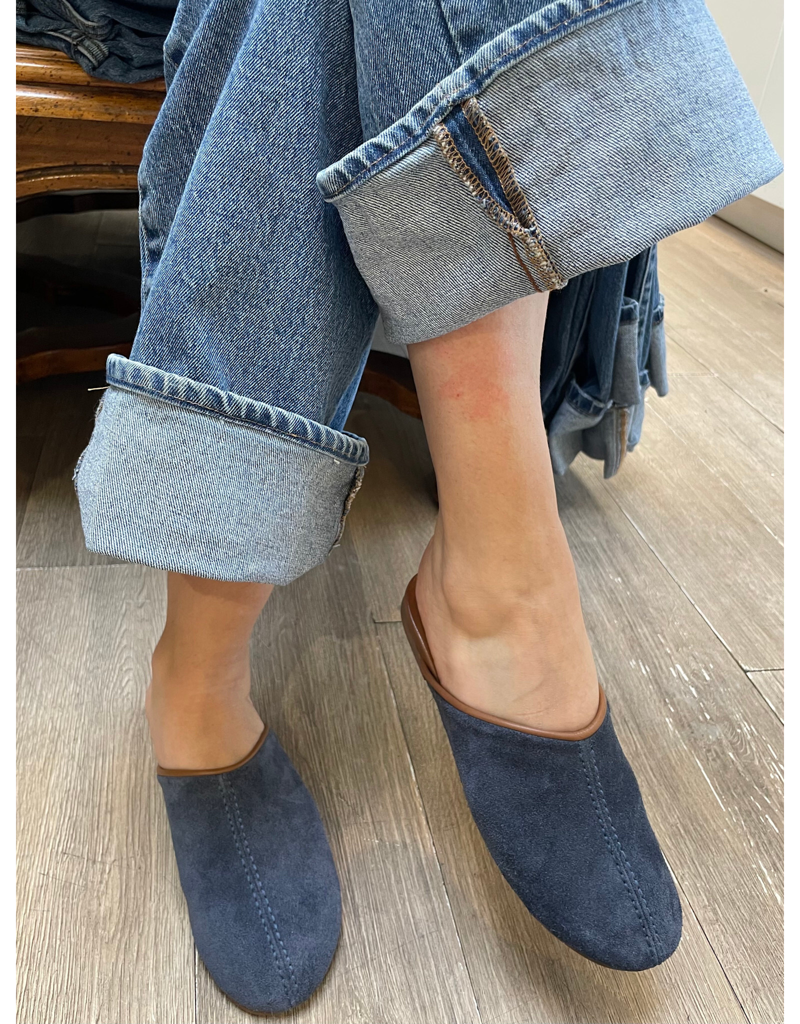 Bueno Bueno - Andrea Mule (Indigo)