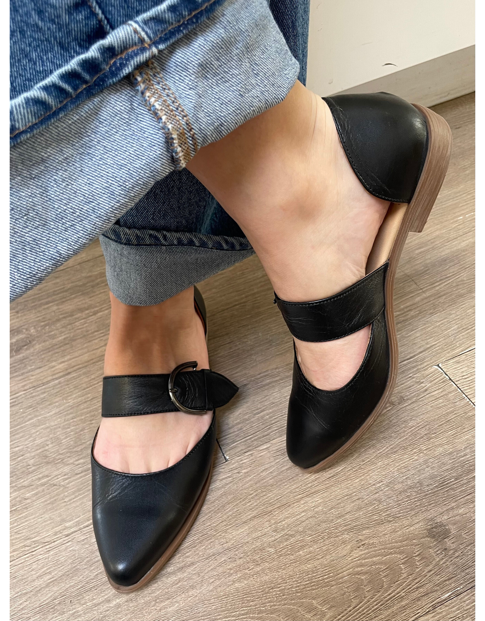 Bueno Bueno - Brittany (Black)