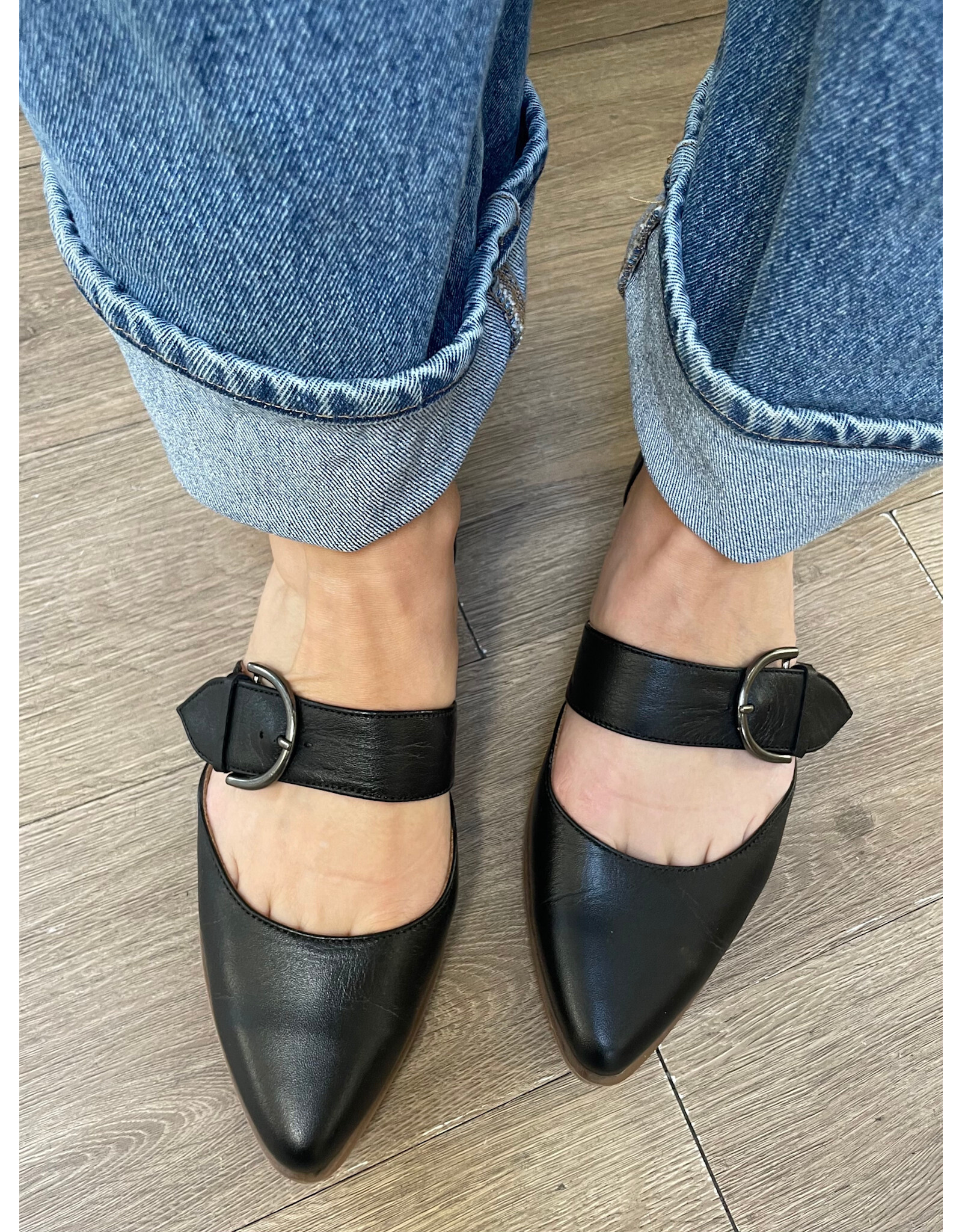 Bueno Bueno - Brittany (Black)