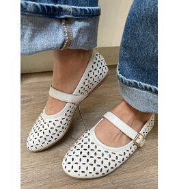 Bueno Bueno - Kehlani Perforated Mary Jane Flat (Ice White)
