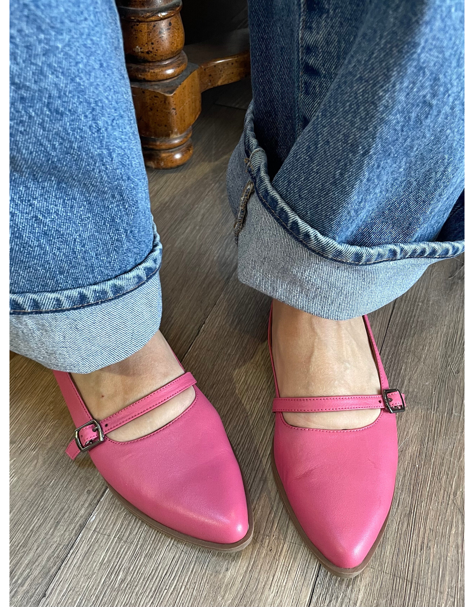 Bueno Bueno - Bobbi (Bubblegum)