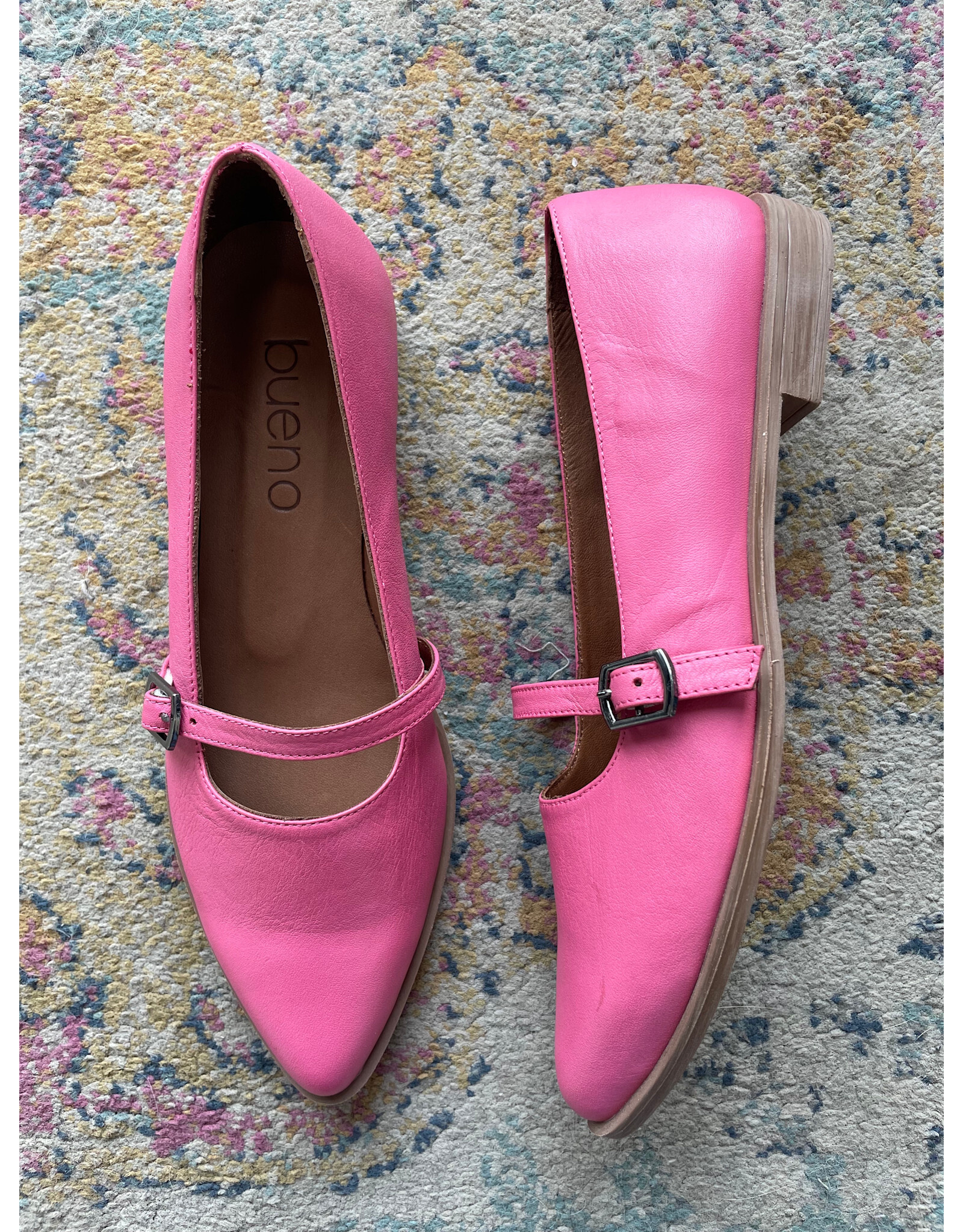 Bueno Bueno - Bobbi (Bubblegum)