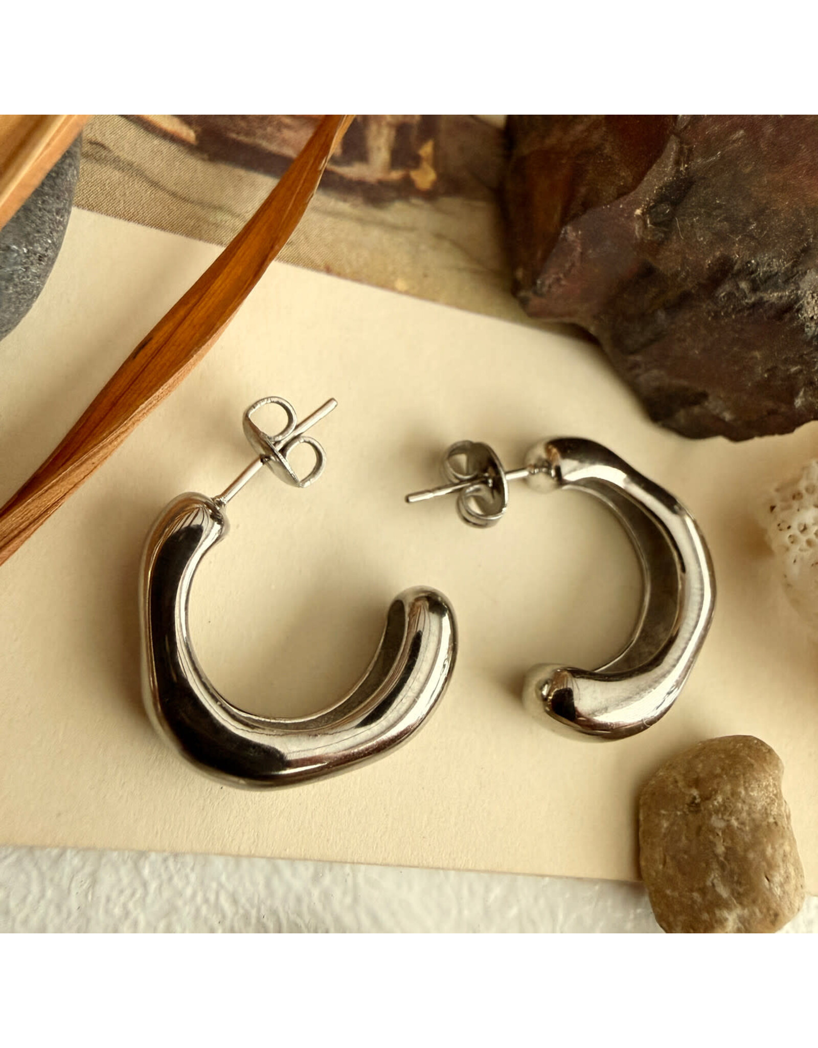 Pika & Bear Pika & Bear - "Aboro" Textured Hoop Earrings