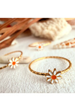 Pika & Bear Pika & Bear - "Daisy Jane" Enamelled Daisy Ring in Gold