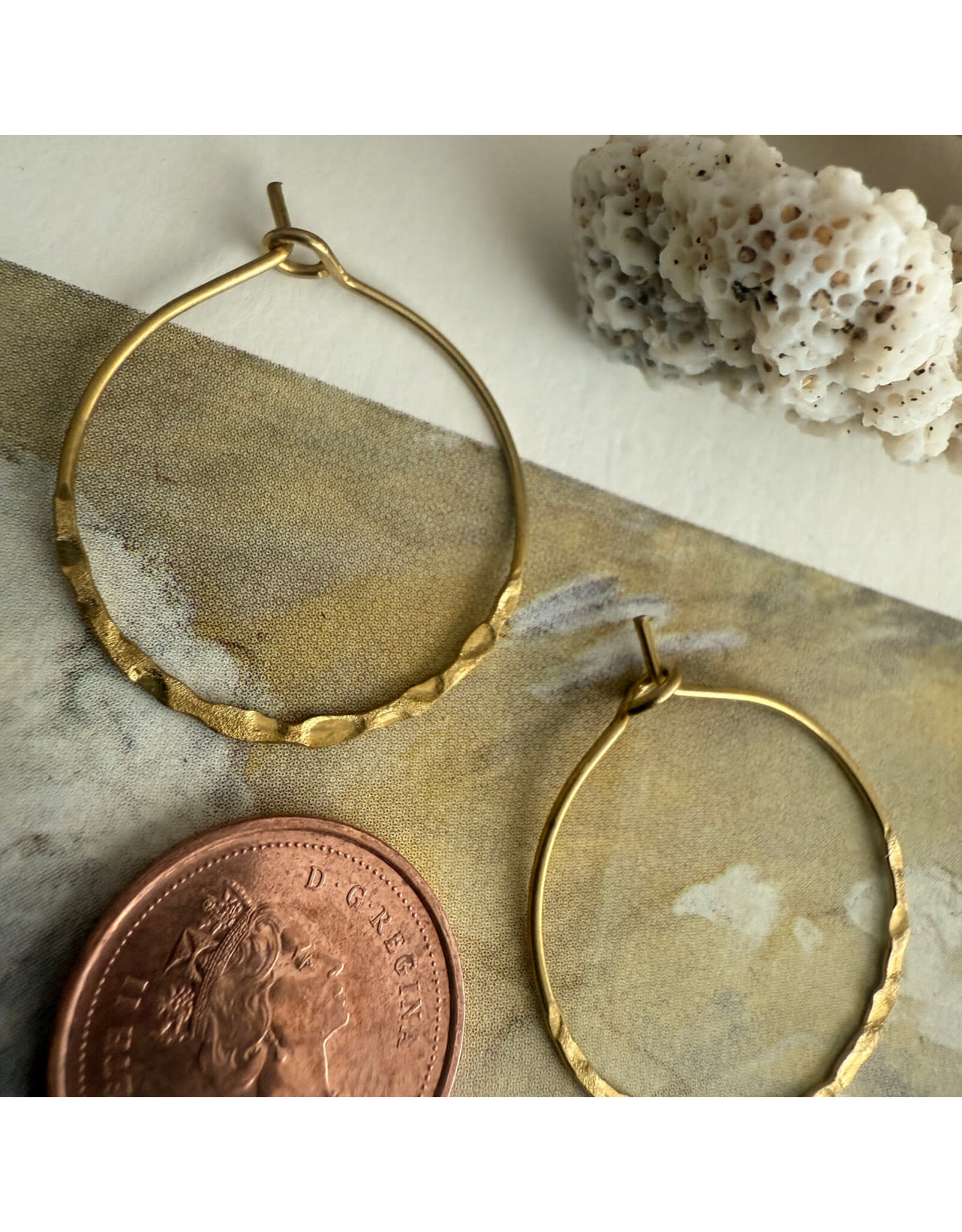 Pika & Bear Pika & Bear - "Millet" Hammered Hoop Earrings