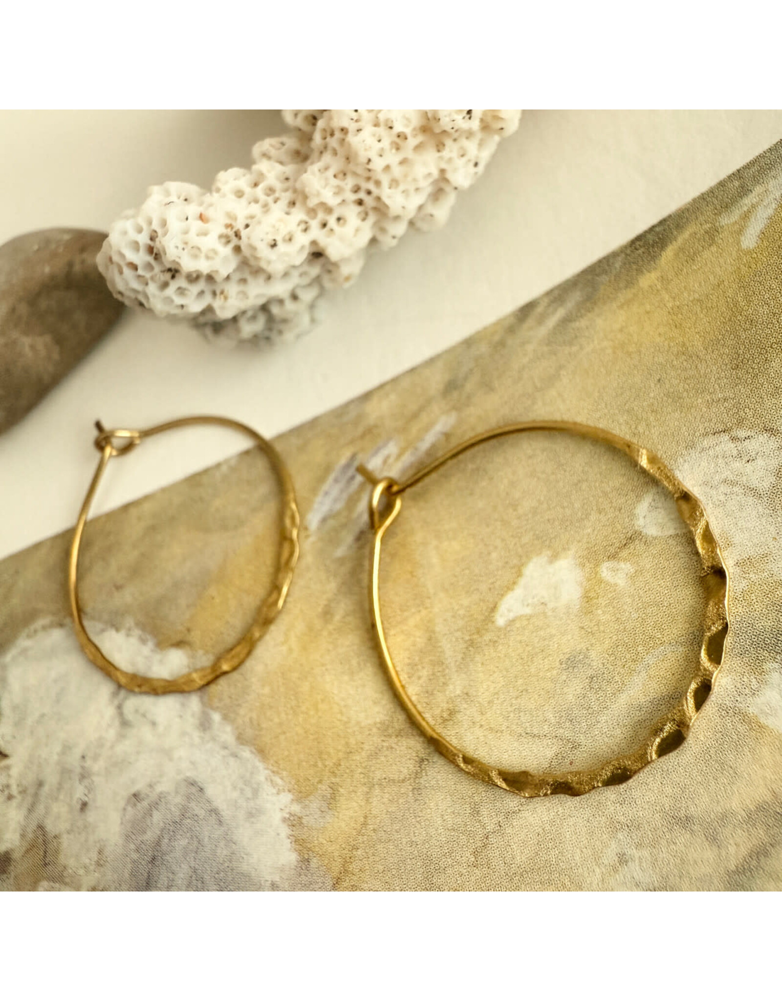 Pika & Bear Pika & Bear - "Millet" Hammered Hoop Earrings