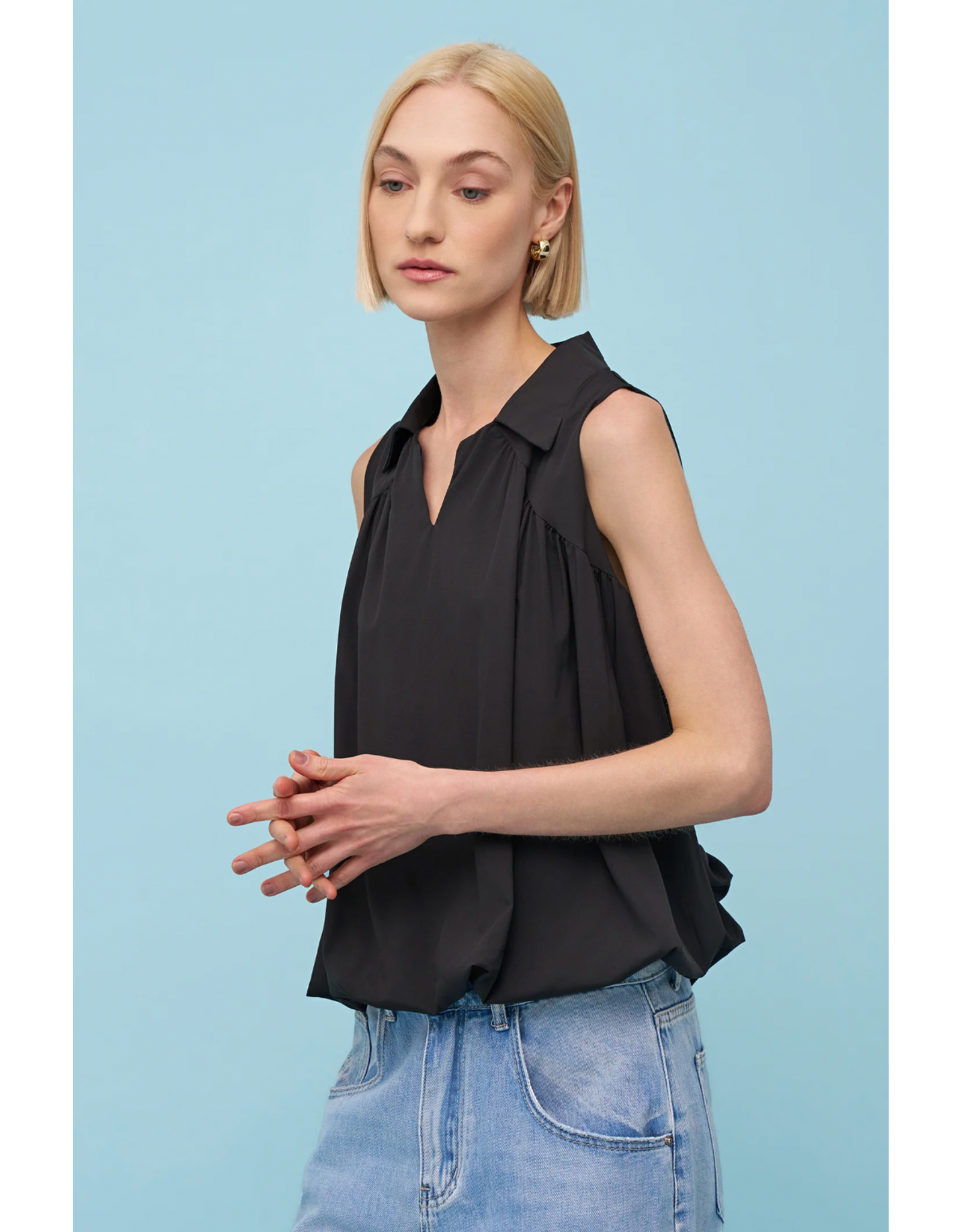Astrid Astrid - Sleeveless Top (Black)