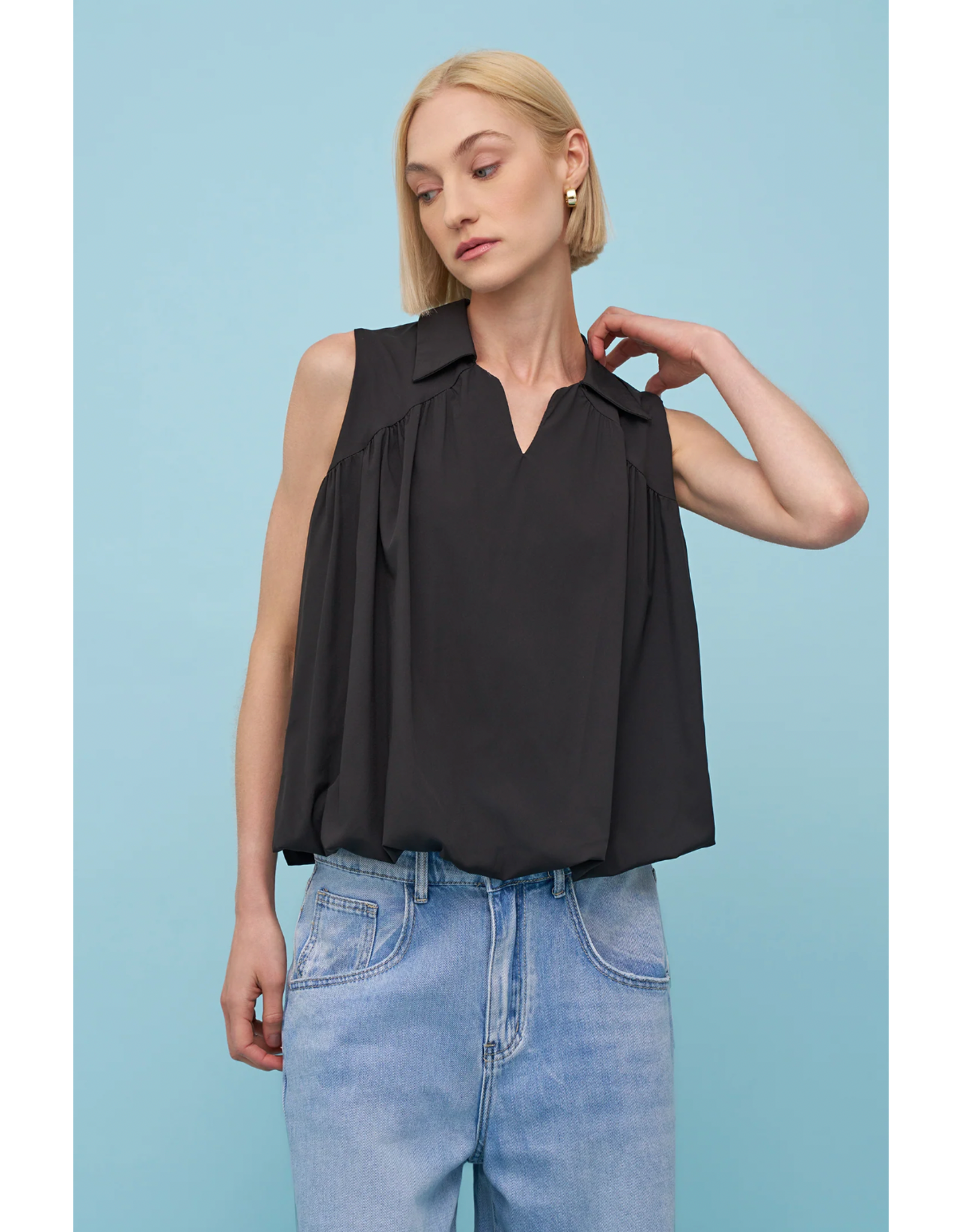 Astrid Astrid - Sleeveless Top (Black)