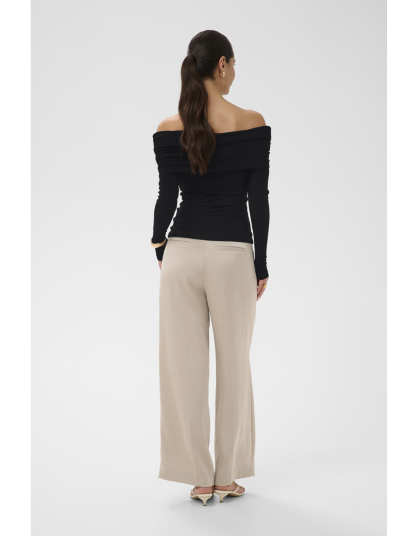 Kaffe Kaffe - Aubree Off the Shoulder Top (Black)