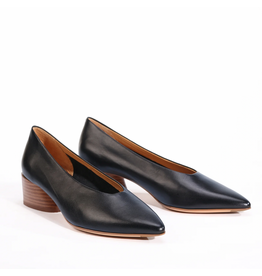 EOS EOS - Hatten (Black)