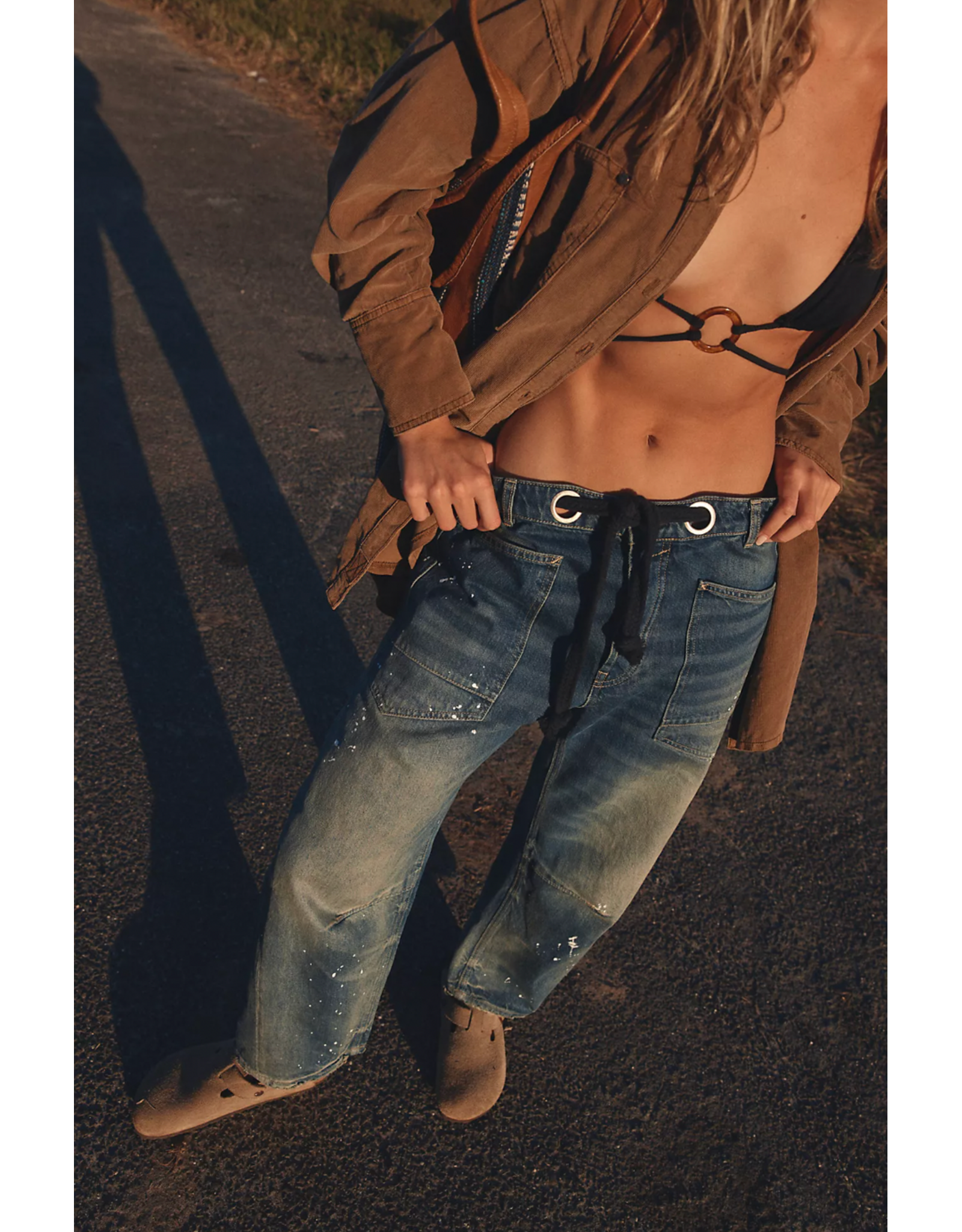 Free people Free People - Moxie Low Slung Pull on Barrel Jean (Timeless Blue)