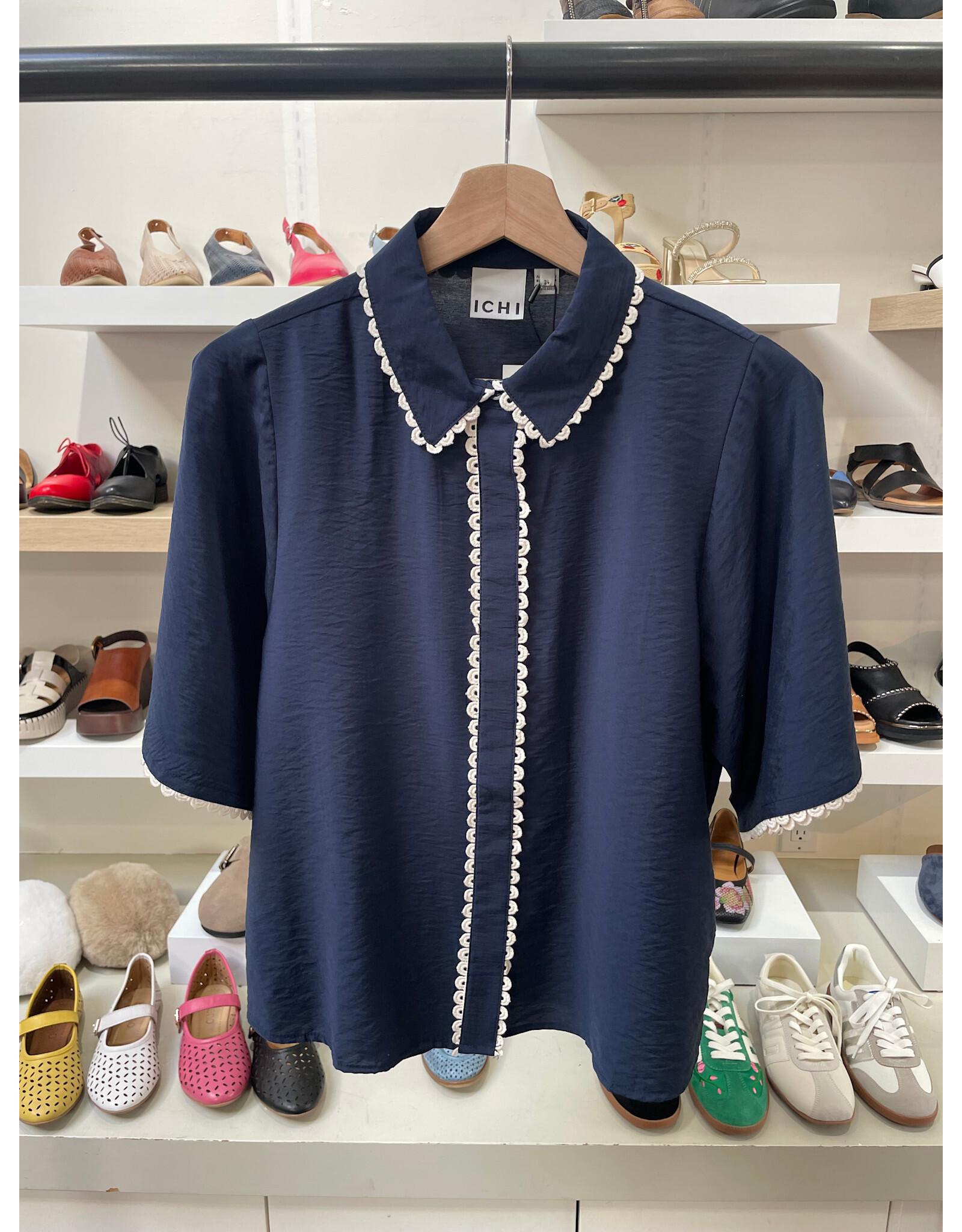 ICHI ICHI - Leni Short Sleeve Button Up (Total Eclipse)