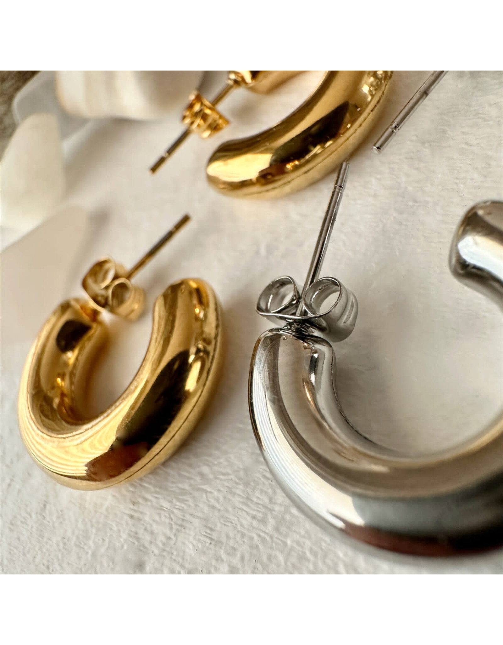 Pika & Bear Pika & Bear - "Mayari" 20mm Chunky Hoops