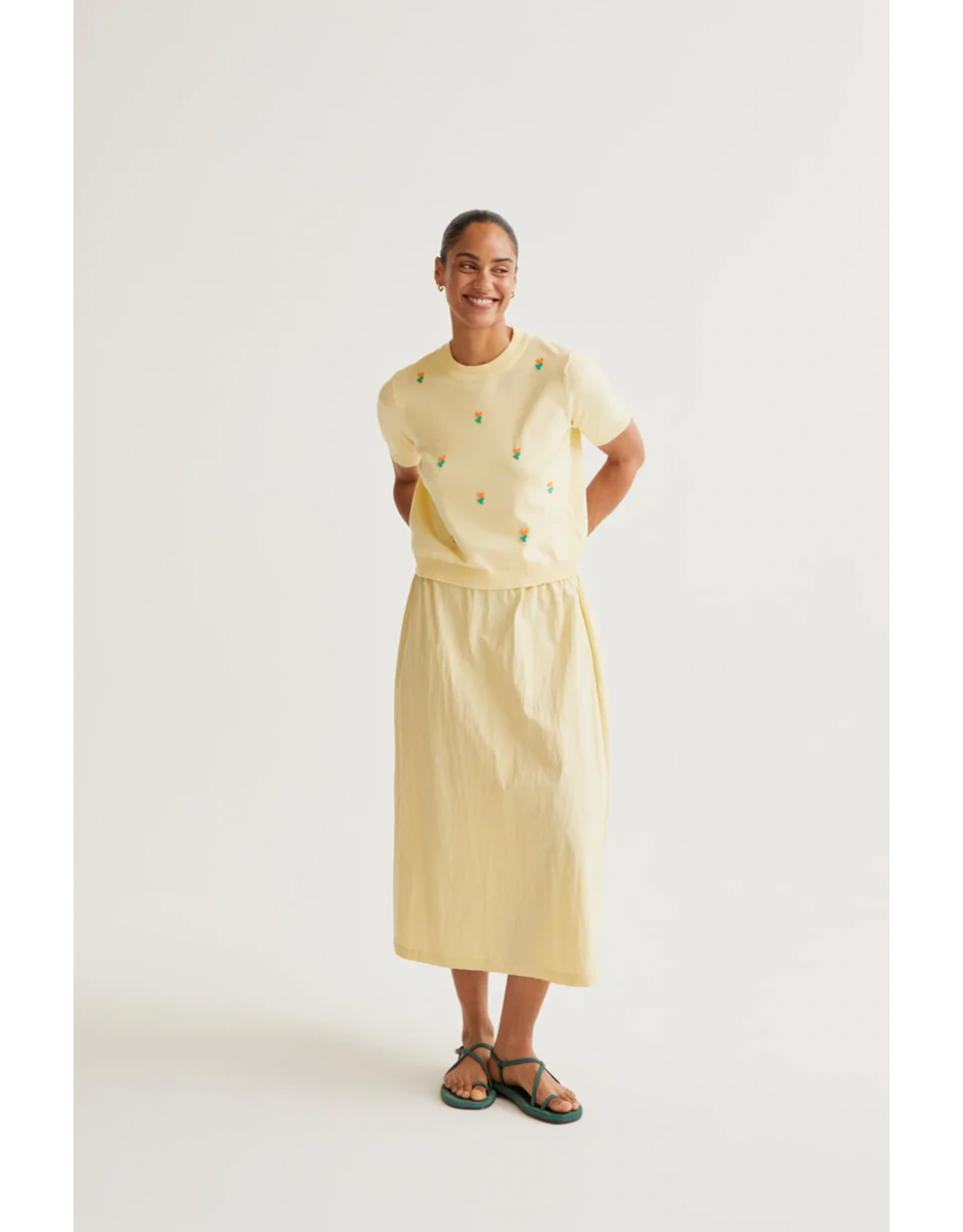 Compania Fantastica Compania Fantastica -  Short Sleeve Knit Top with Embroidered Flowers (Yellow)