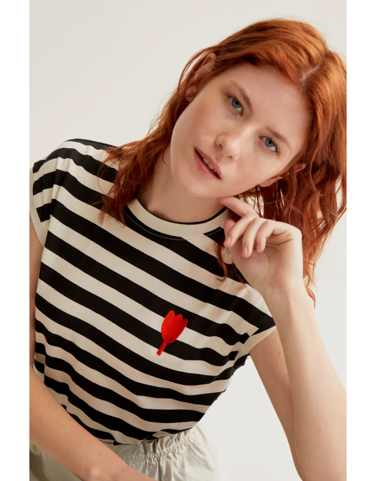 Compania Fantastica Compania Fantastica -  Striped Top with Tulip Embroidery (Black / White)