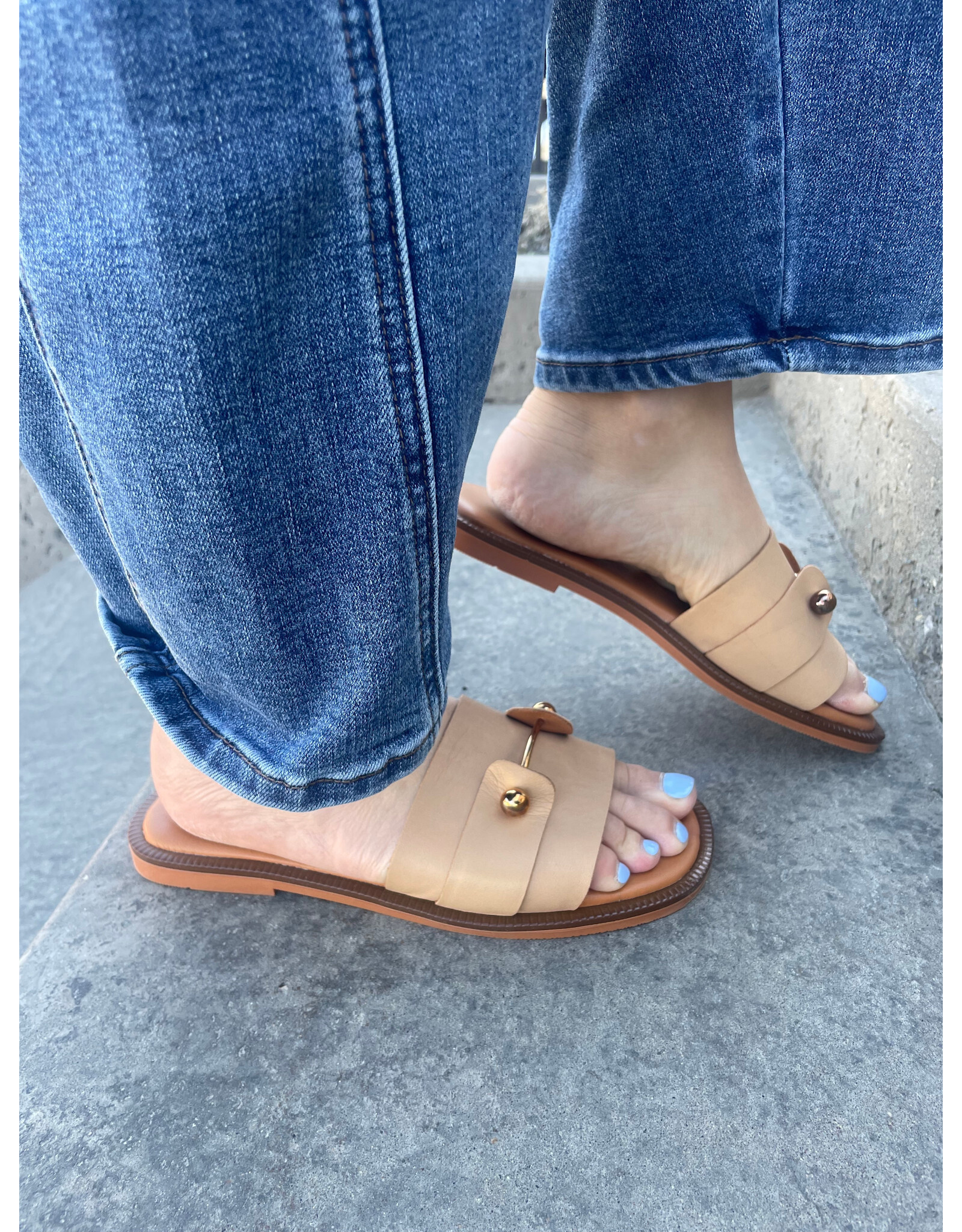 Ateliers Ateliers - Faleria Leather Slide (Cappucino)