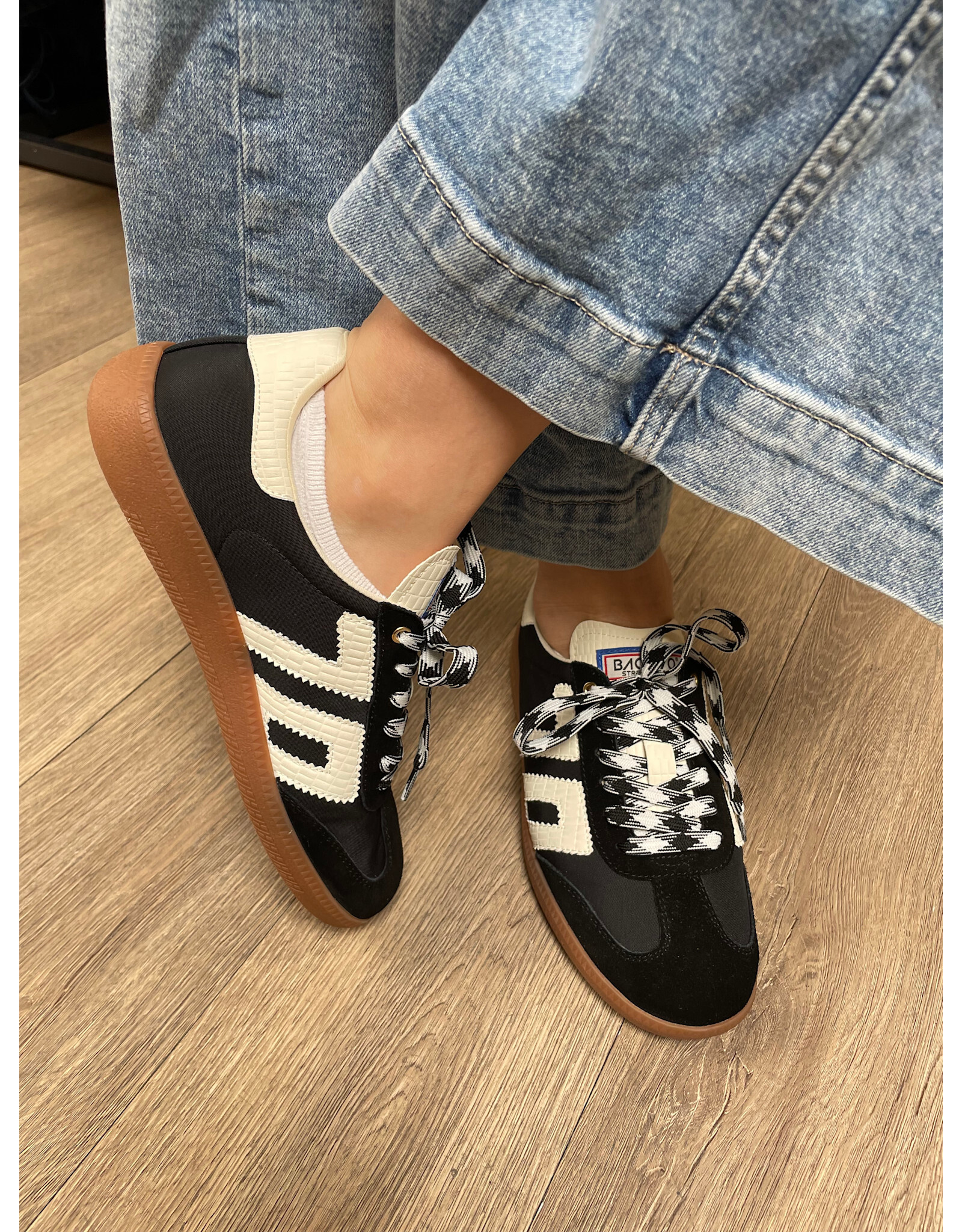 Back 70 Back 70 - Ghost (Black)