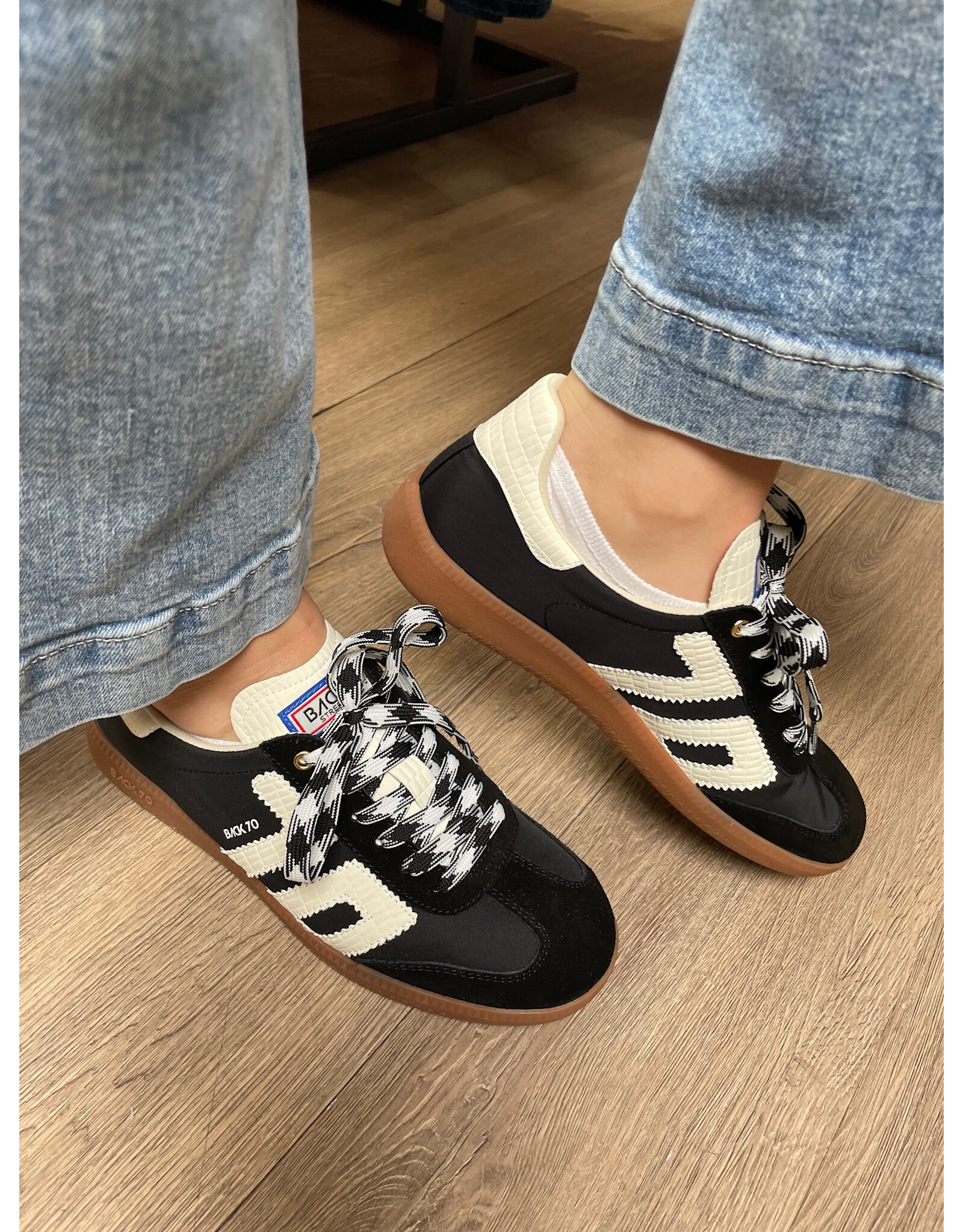 Back 70 Back 70 - Ghost (Black)