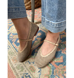 Ateliers Ateliers - Sian Perforated Mary-Jane Flat (Sand)