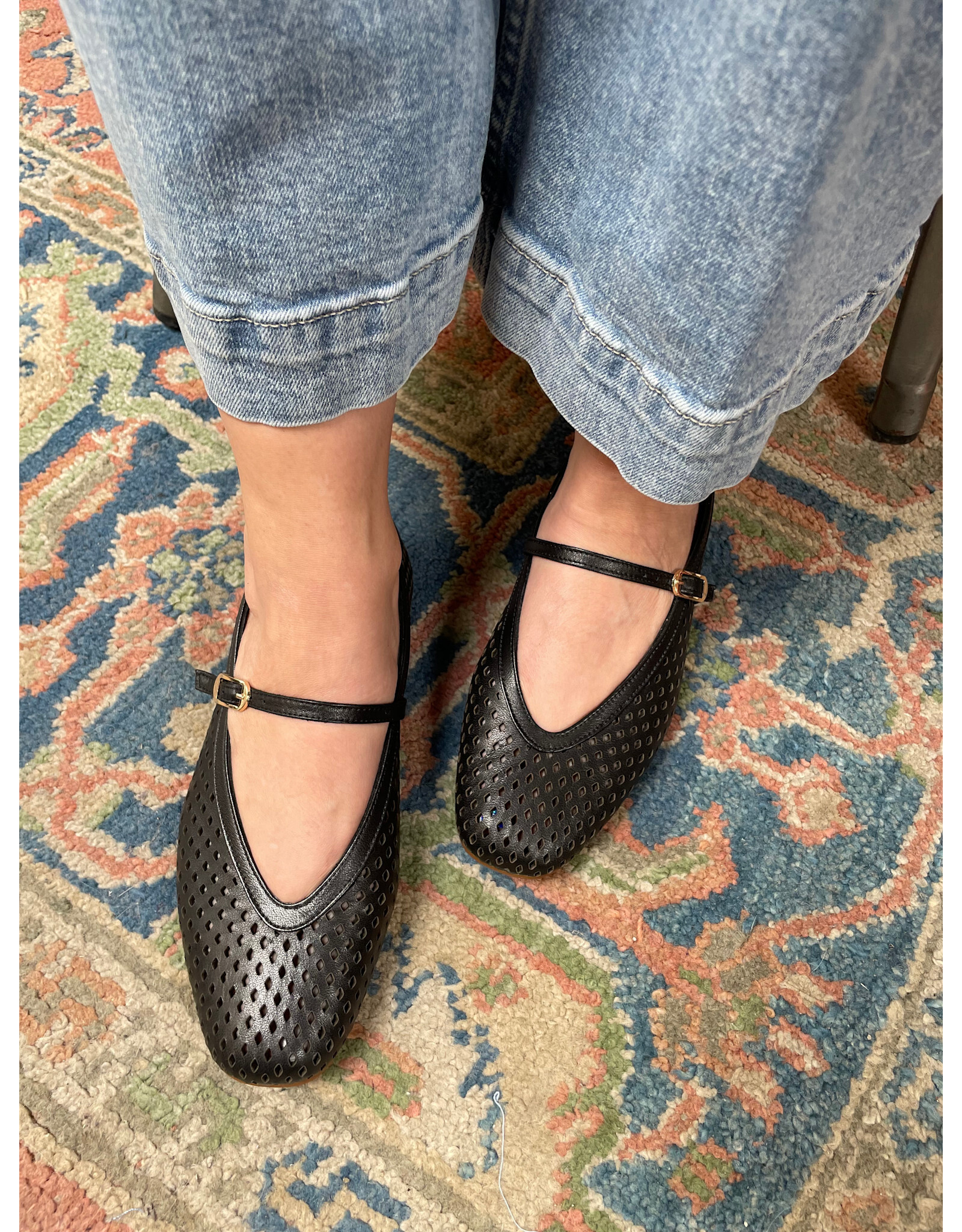 Ateliers Ateliers - Sian Perforated Mary-Jane Flat (Black)