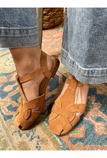 Ateliers Ateliers - Sinela Suede Fisherman Sandal (Tan)