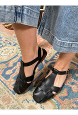 Ateliers Ateliers - Sinela Leather Fisherman Sandal (Black)