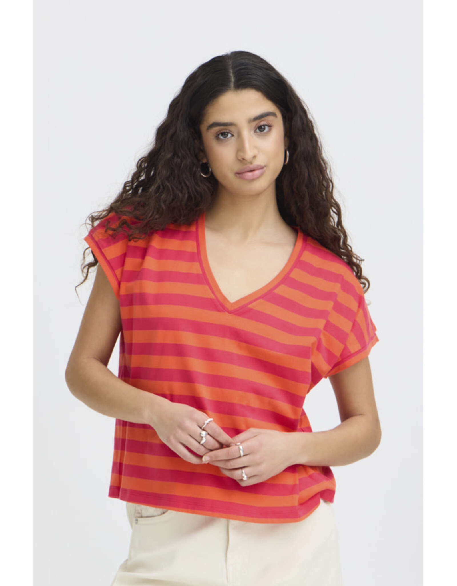 ICHI ICHI - Juniper V Neck Tee (Mandarin)