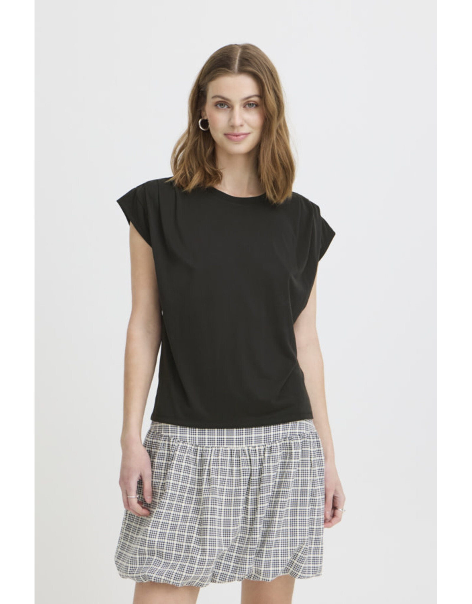 ICHI ICHI - Lisken  Tee (Black)