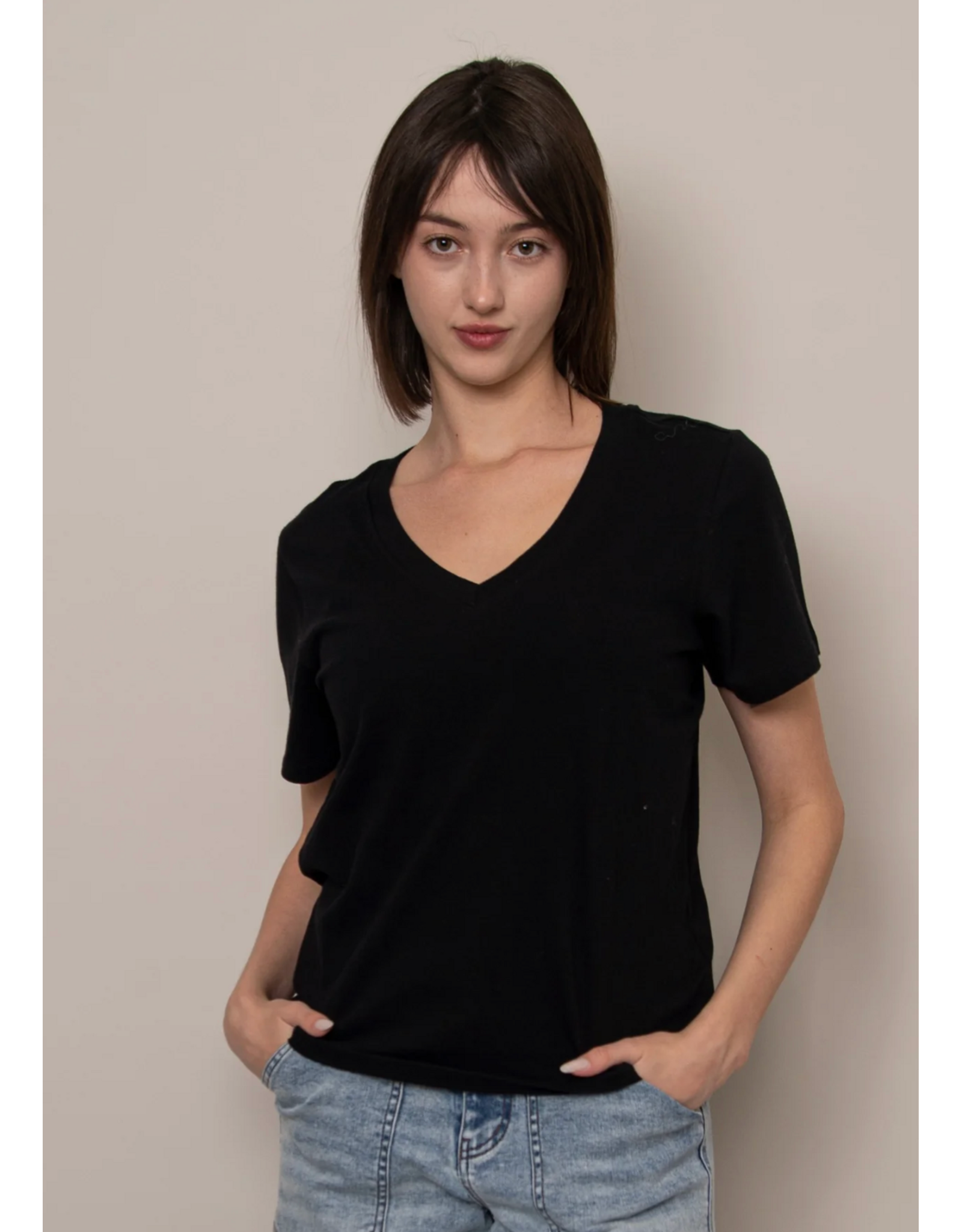 RD Style RD Style - Milla Short Sleeve V Neck Tee (Black)
